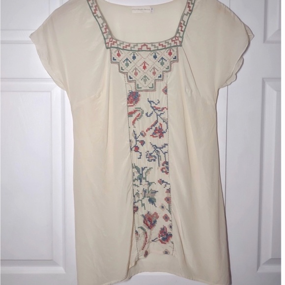 Johnny Was Dresses & Skirts - Johnny Was 4 Love and Liberty
Bohemian Antique White
Embroidered Tunic Dress M